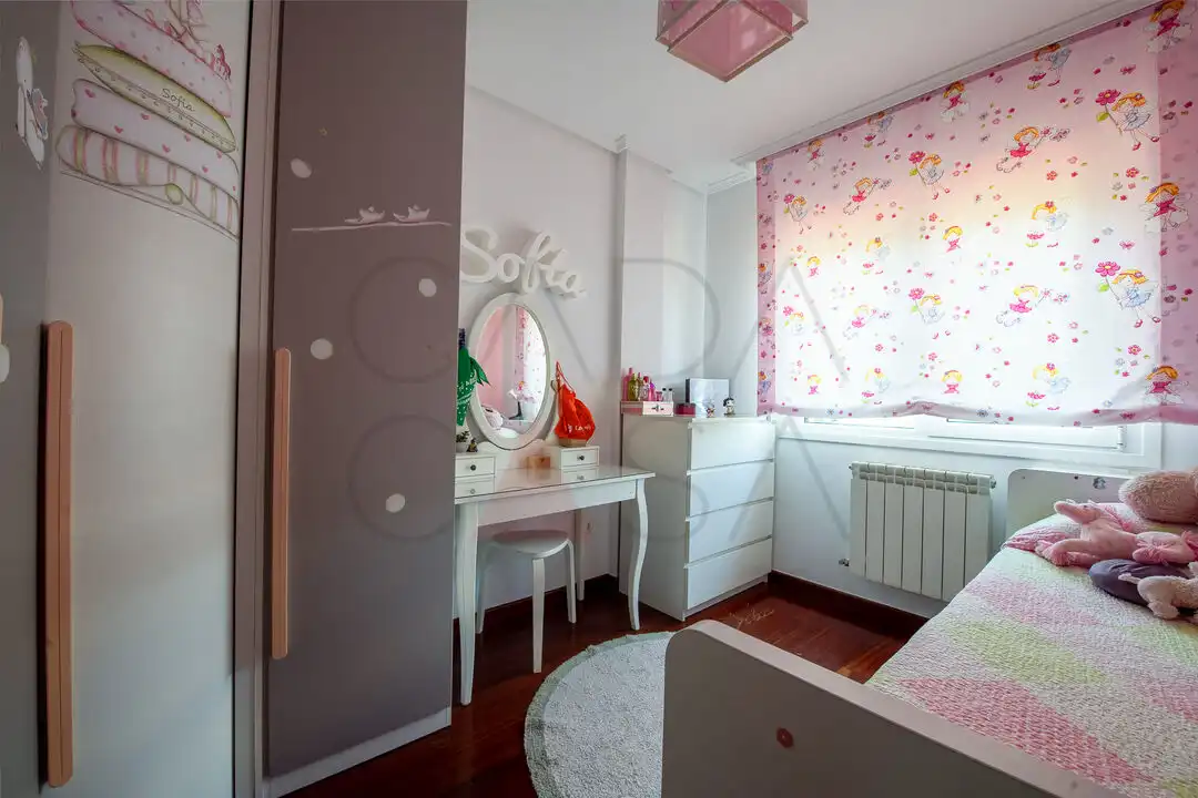 Habitación de Casa o chalet en venta en Villaescusa (Cantabria) con Calefacción, Jardín privado y Terraza