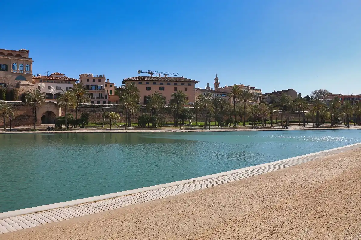 Piscina de Pis en venda en  Palma de Mallorca amb Aire condicionat, Parquet i Moblat