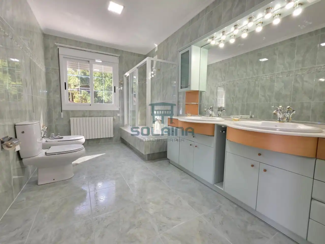 Baño de Casa o chalet en venta en A Merca   con Calefacción, Jardín privado y Terraza