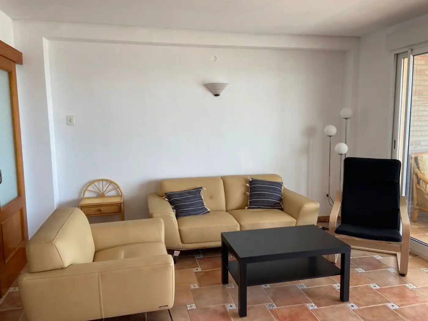Mini appartamento con giardino in affitto a Passeig Maritim Neptu, imagen 8