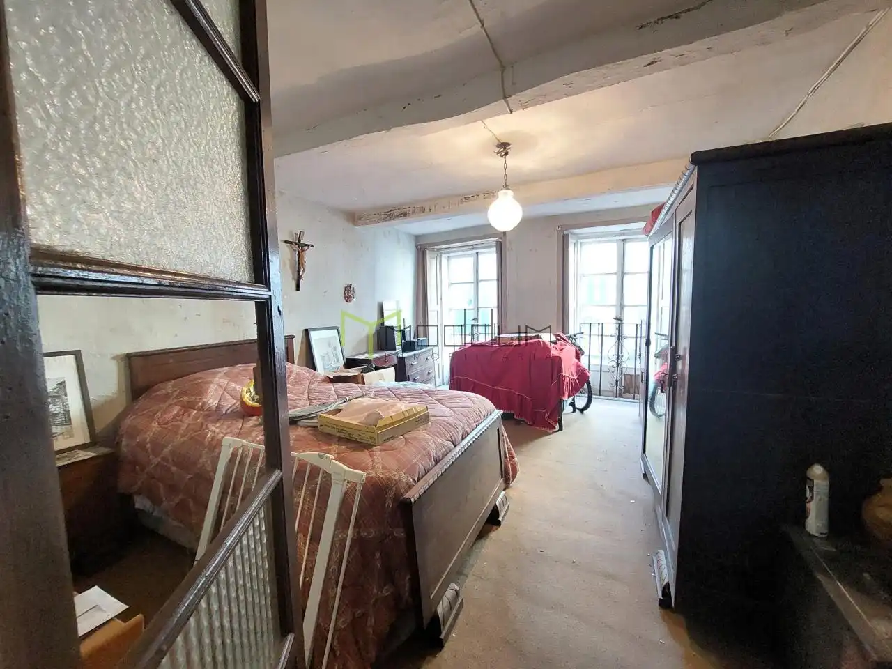 Dormitori de Casa o xalet en venda en Santiago de Compostela  amb Calefacció i Jardí privat