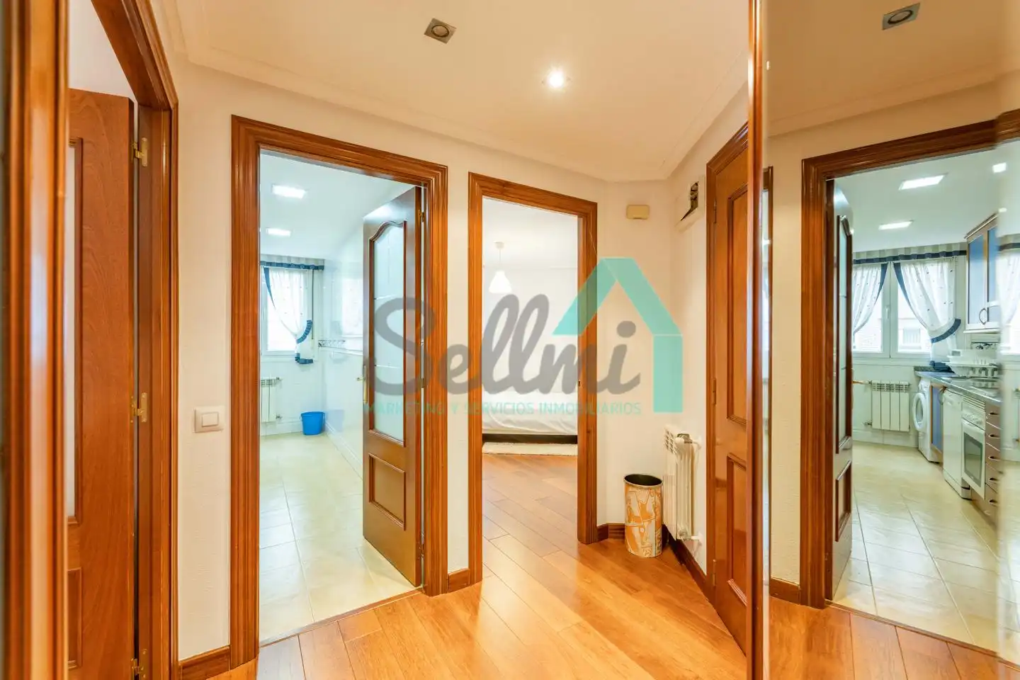 Piso en venta en Oviedo  con Calefacción y Parquet