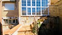Vista exterior de Casa adosada en venda en  Toledo Capital amb Aire condicionat, Terrassa i Piscina