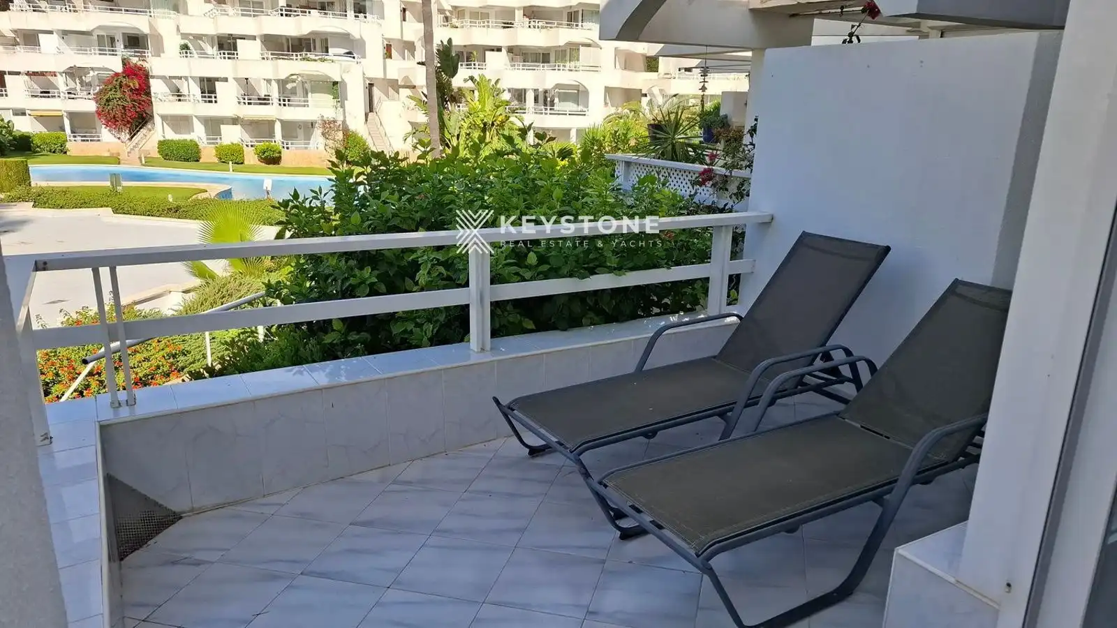 Pis amb piscina de lloguer a CALLE DE LES SIRENES, imagen 2