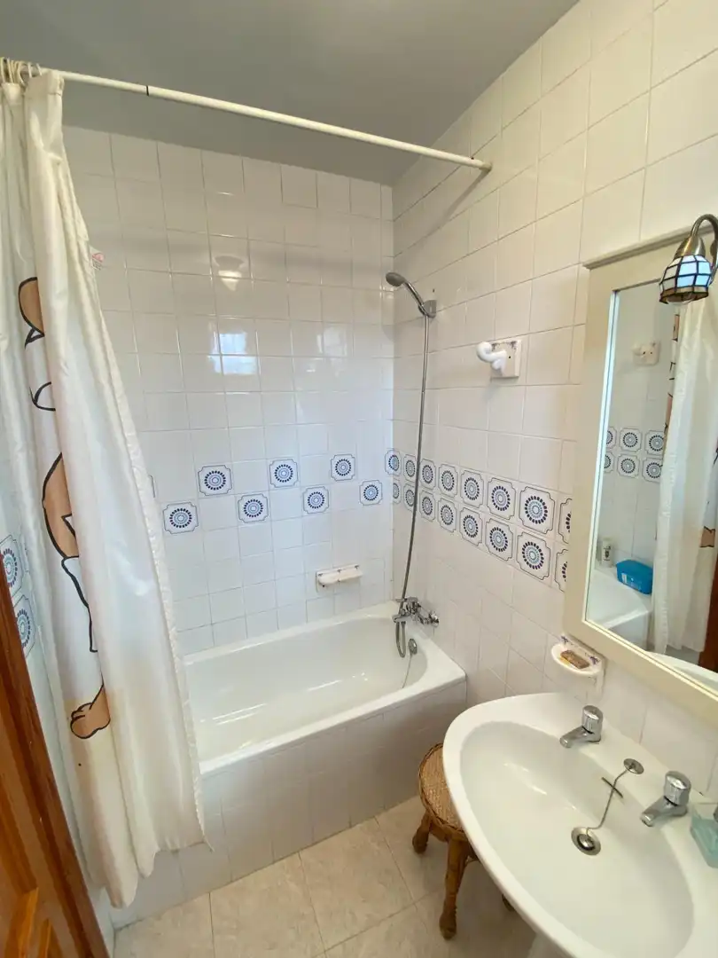 Bathroom of Houses for sale in Dos Hermanas  with Air Conditioner and Private garden