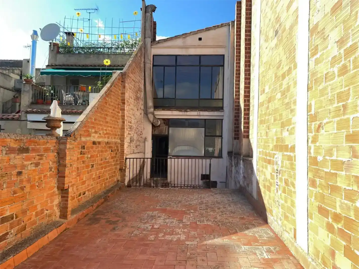 Exterior view of Flat for sale in Subirats  with Balcony