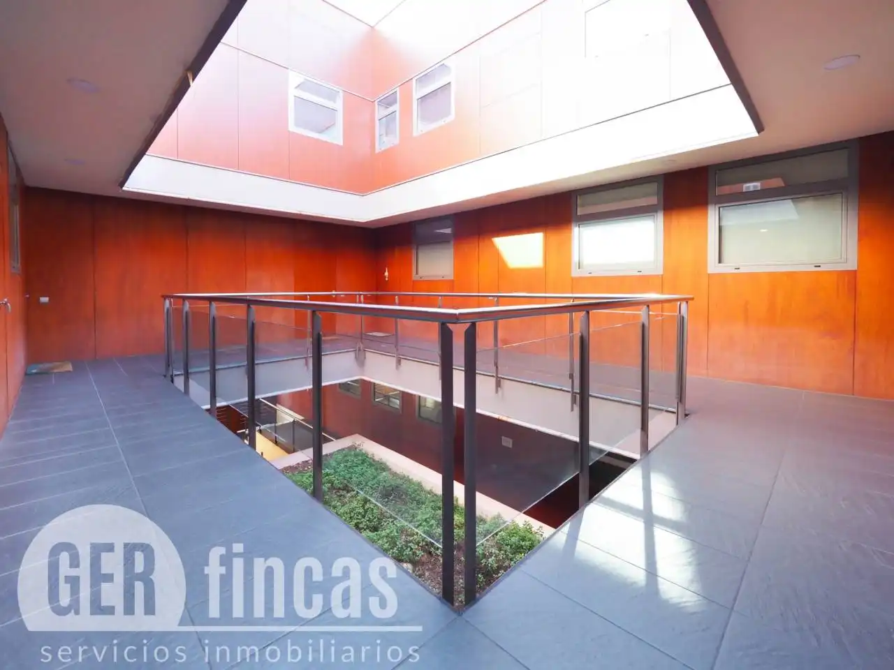 Maisonette zum Verkauf in Terrassa mit Klimaanlage, Heizung und Parkett