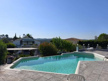 Villa avec balcon à vendre à Aiguaviva Parc