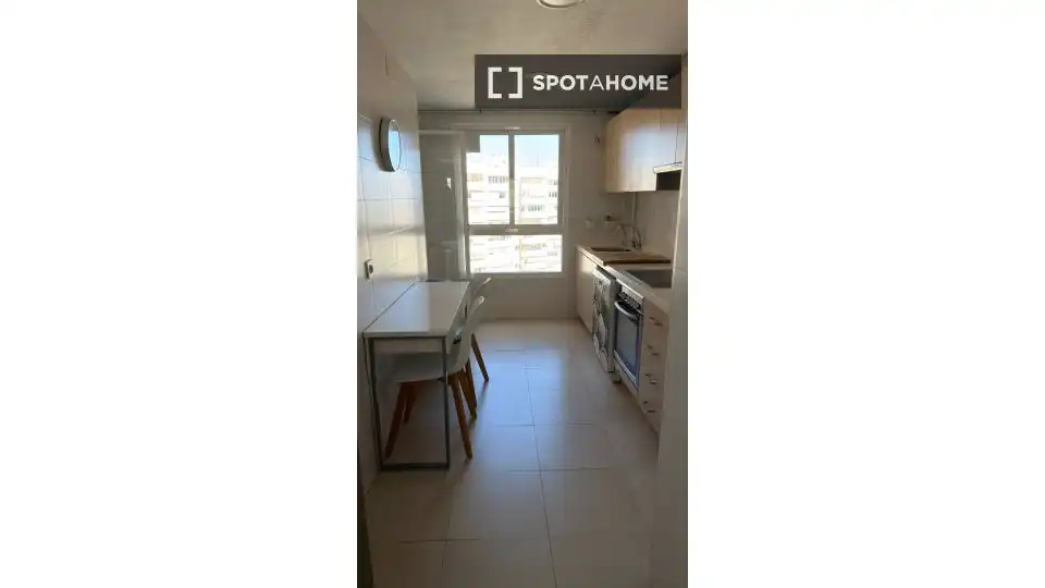Vista exterior de Apartament per a compartir en Alicante / Alacant amb Aire condicionat, Calefacció i Terrassa
