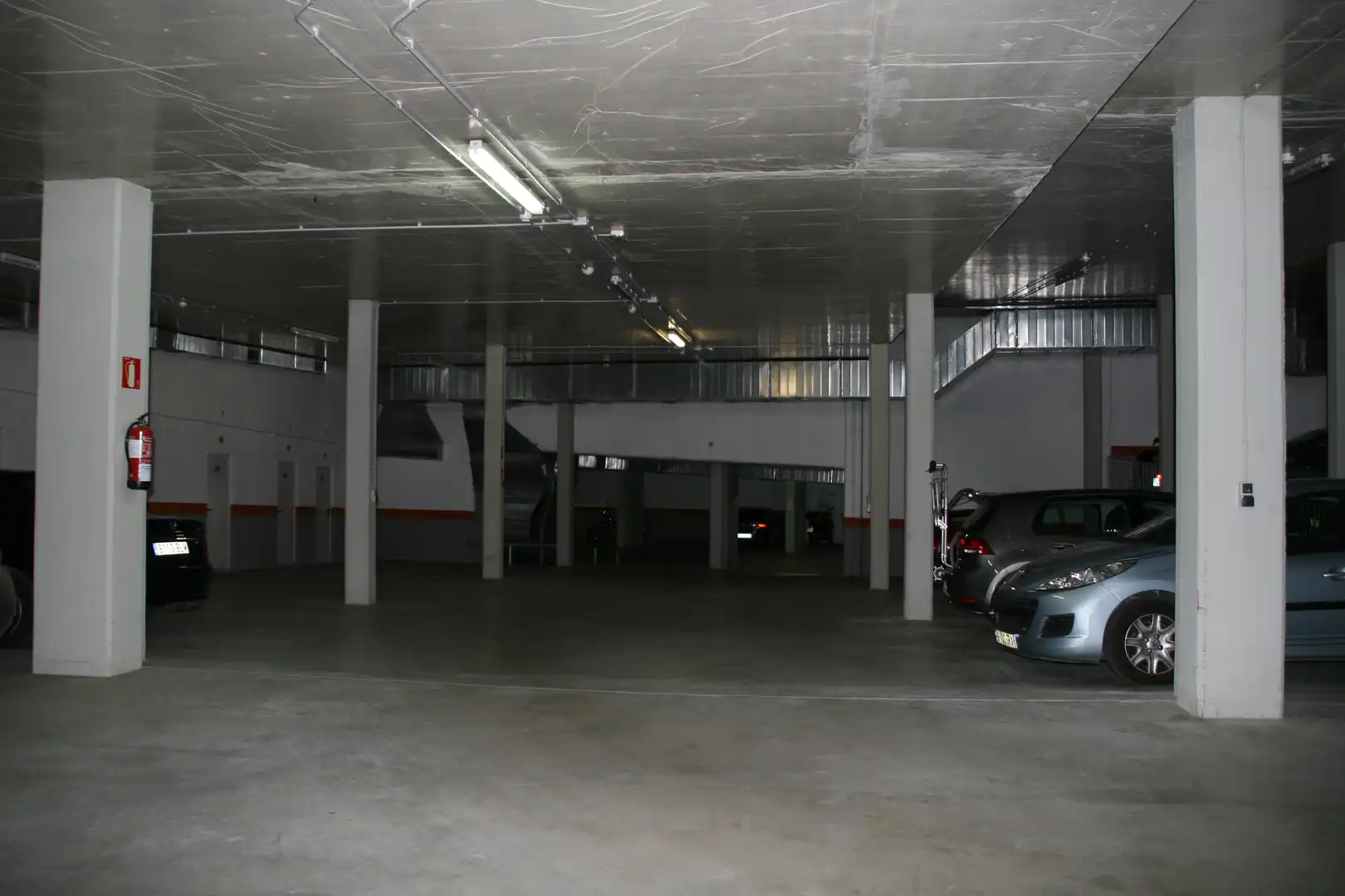 Garage zum Verkauf in Carrer Floridablanca, 120, El Palau - Escorxador