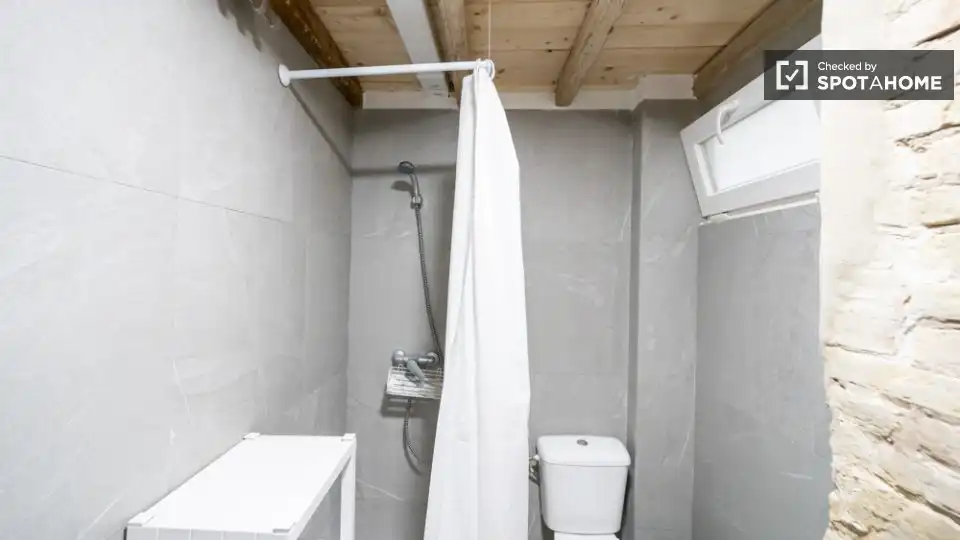 Room in Barrio de Benicalap