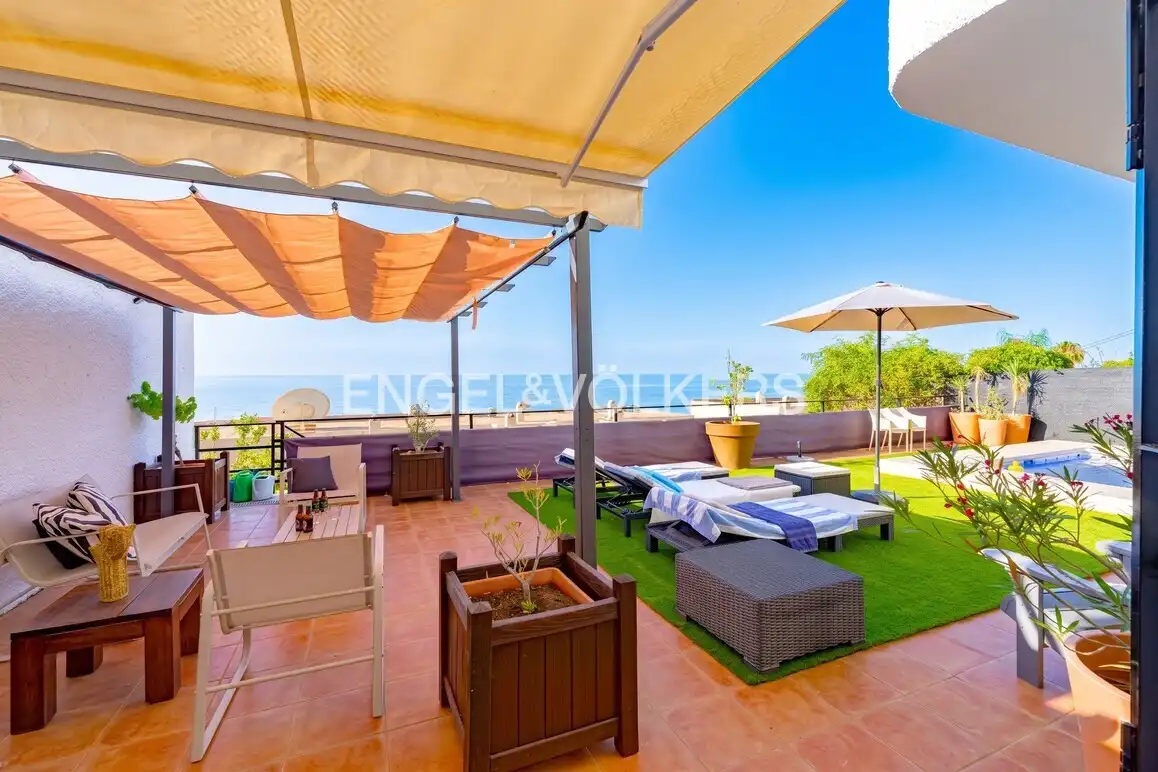 Casa adosada en venta en Calle Finlandia, 182, Poble Nou - Montiboli