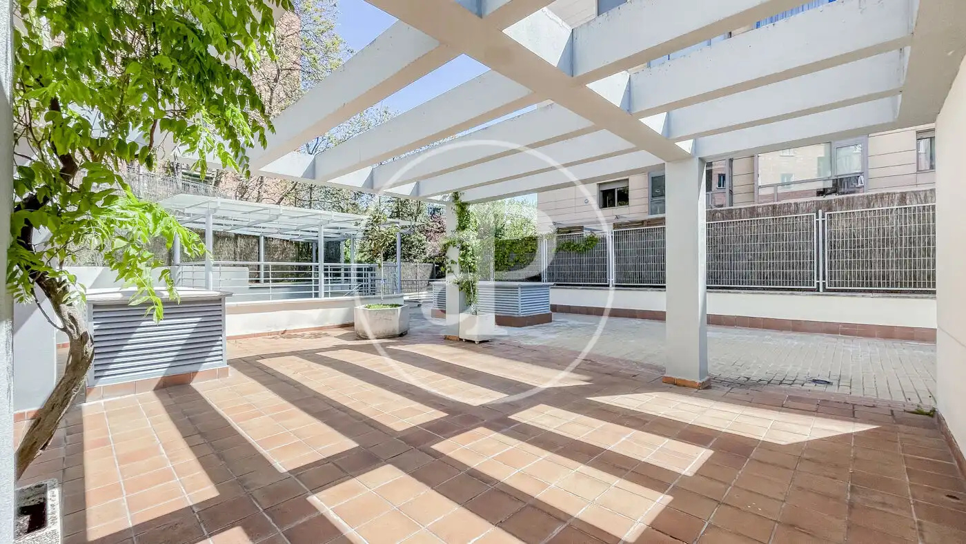 Terrace of Attic for sale in Madrid  with Air Conditioner, Heating and Private garden