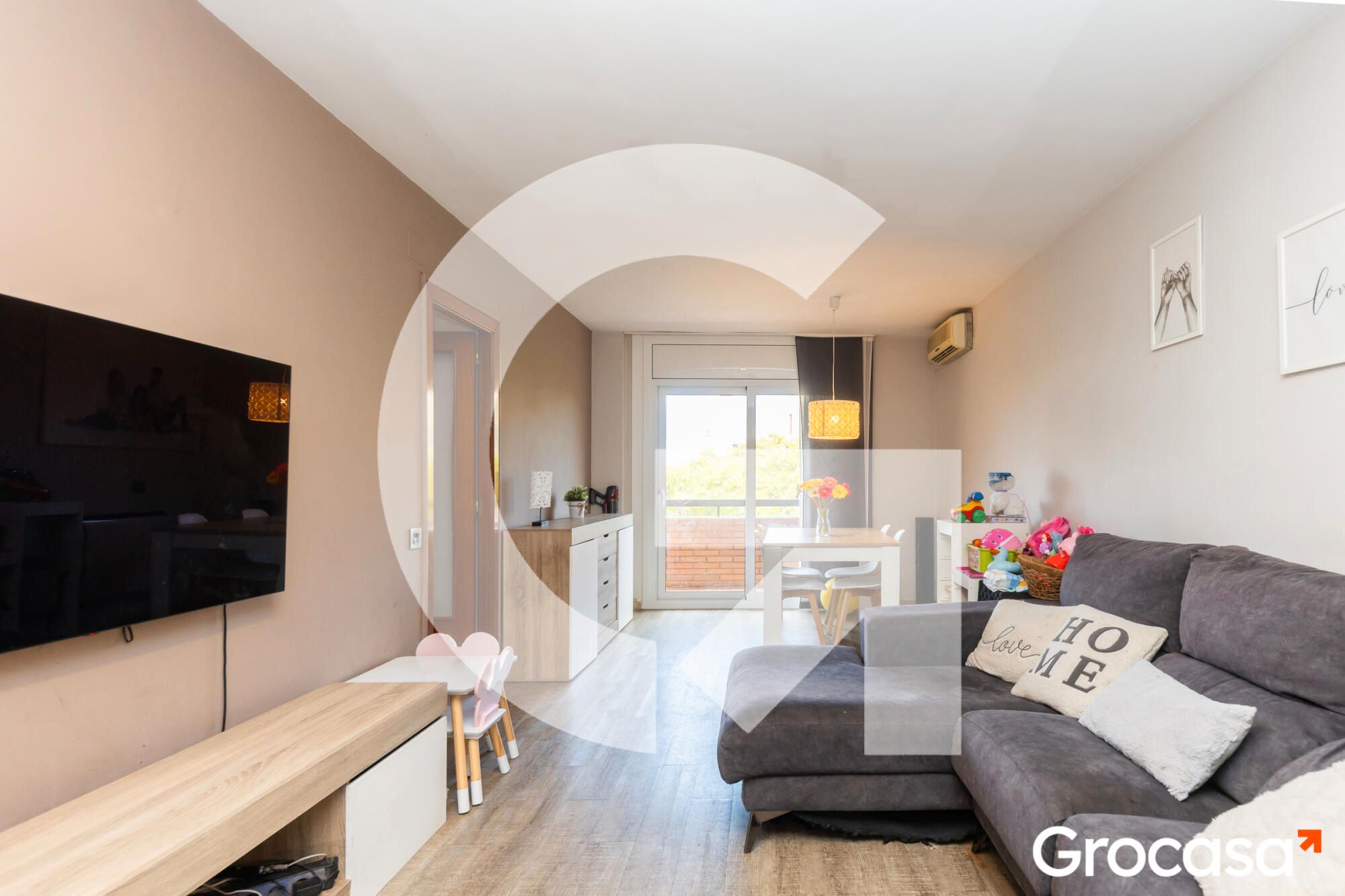 Living room of Flat for sale in Viladecans  with Air Conditioner, Oven and Balcony