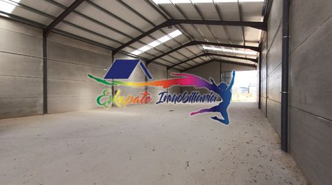 Foto 3 von Fabrikhallen zum Verkauf in Calle Ejutar, 17, Villacañas, Toledo