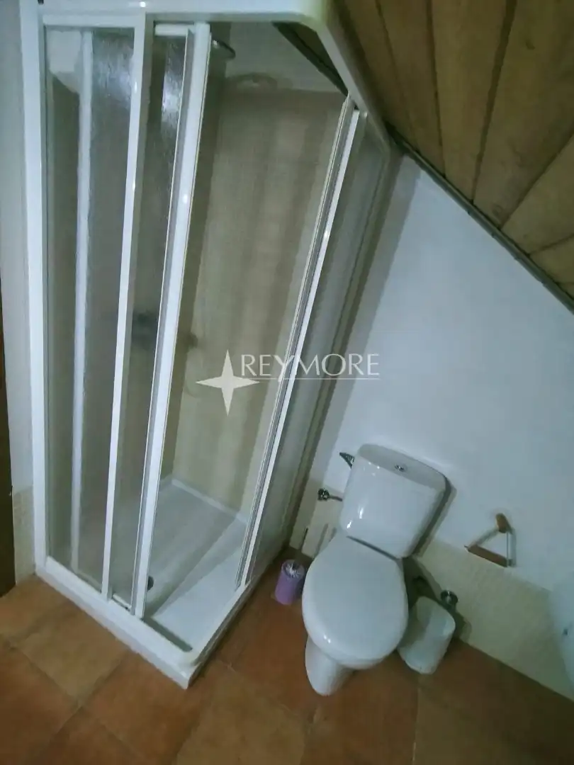 Bany de Dúplex de lloguer en Córdoba amb Aire condicionat, Calefacció i Moblat