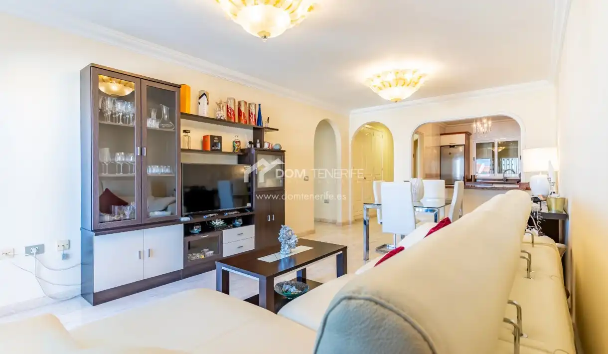 Sala de estar de Piso de alquiler en Santiago del Teide con Terraza, Trastero y Piscina