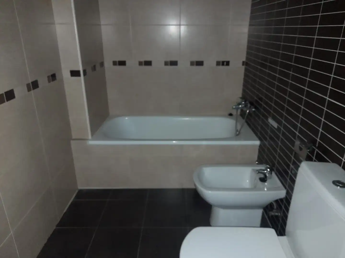 Baño de Planta baja en venta en Puertollano con Calefacción, Trastero y Piscina comunitaria