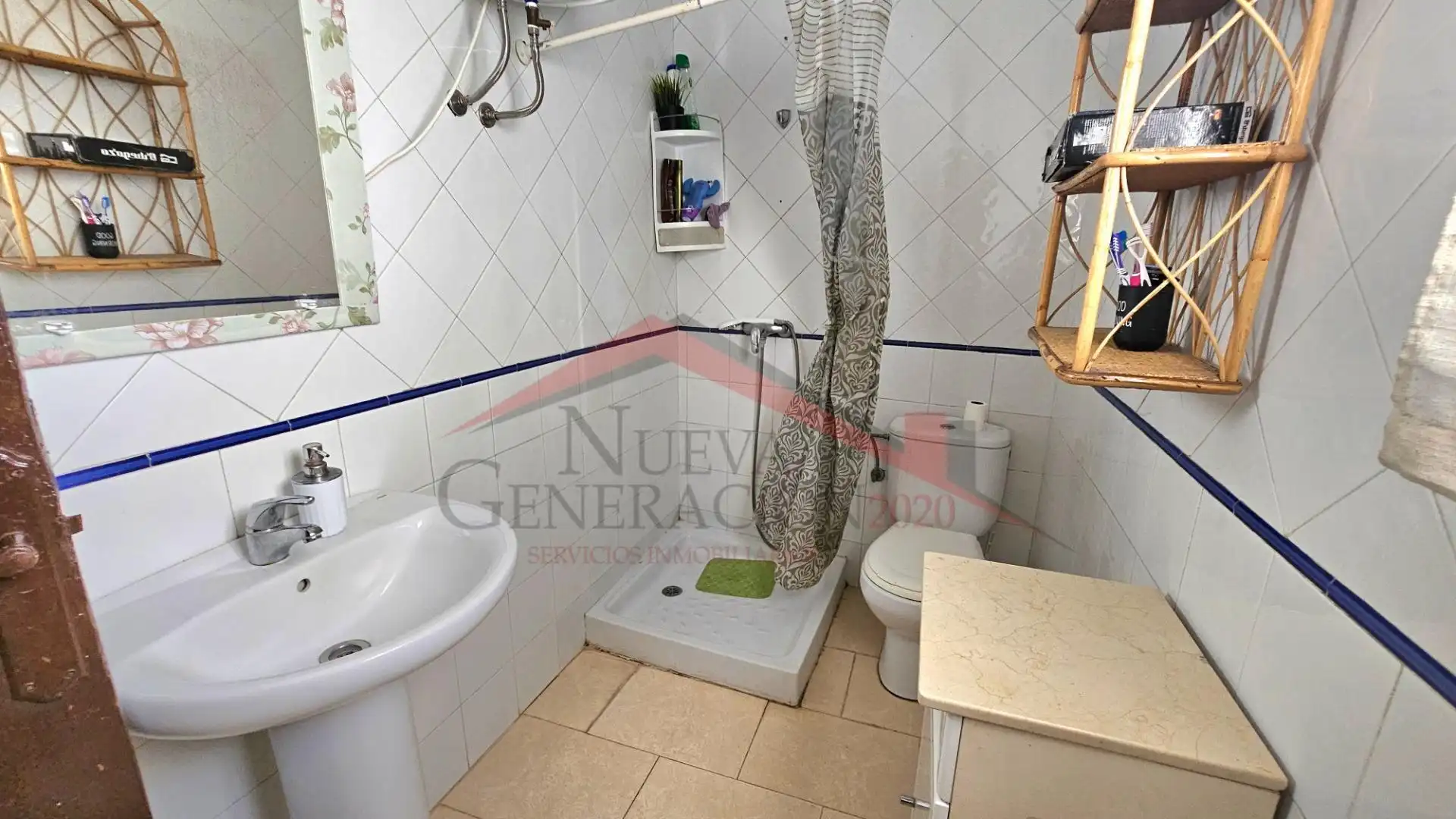 Bathroom of Houses for sale in Conil de la Frontera