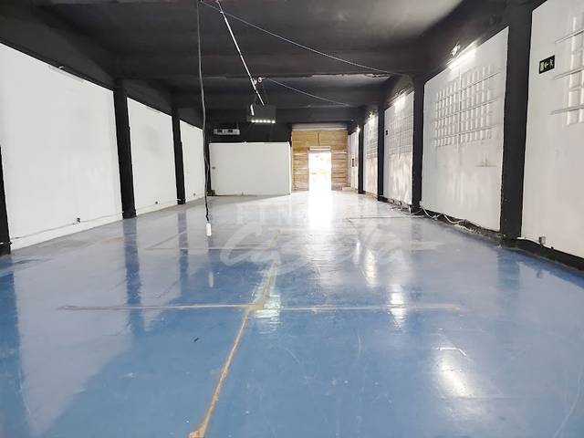 Nave industrial en Alquiler en El Palau - Escorxador