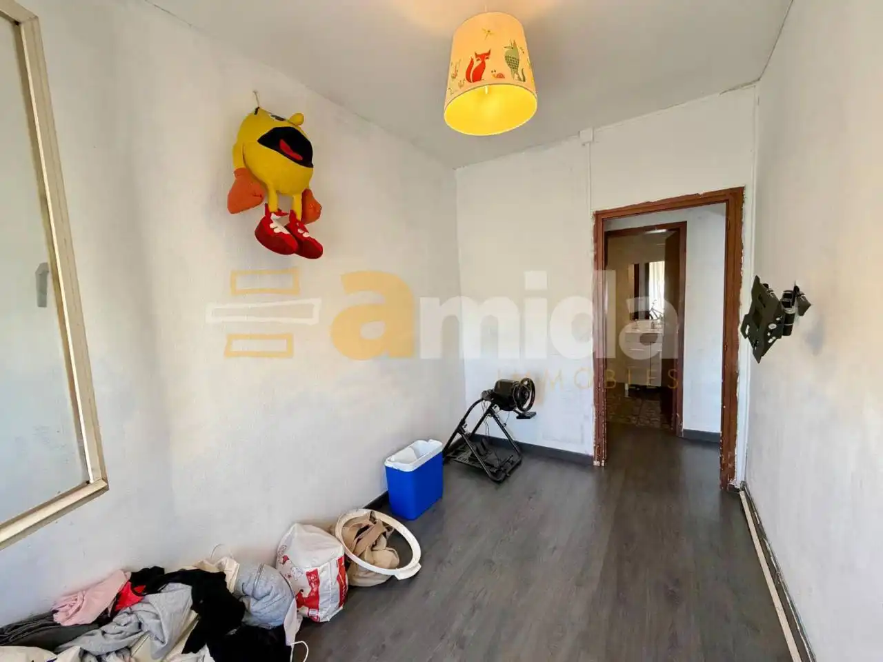 Piso en venta en Sabadell con Parquet y Balcón