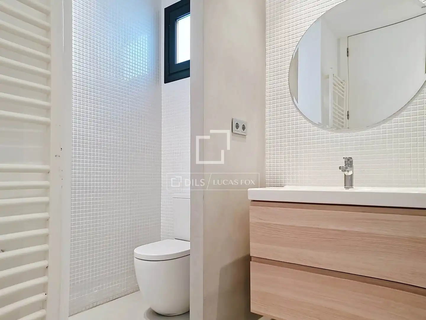 Badezimmer von Haus oder Chalet zum Verkauf in Vilanova i la Geltrú mit Klimaanlage, Heizung und Privatgarten