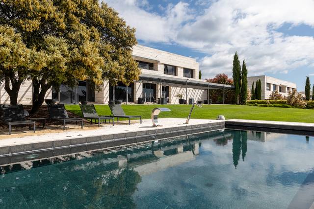 Casa-chalet en Alquiler en La Finca