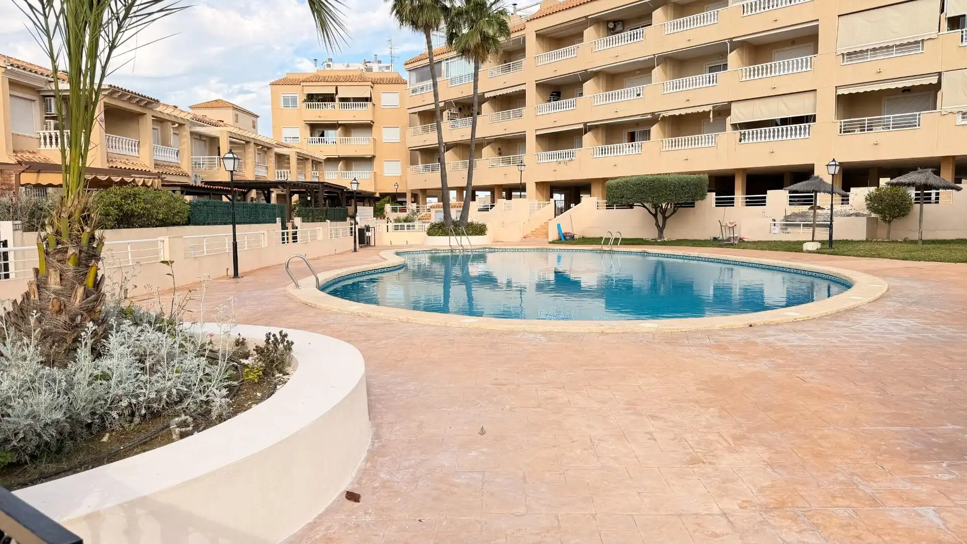 Piscina de Casa o chalet en venta en Santa Pola con Jardín privado, Terraza y Trastero