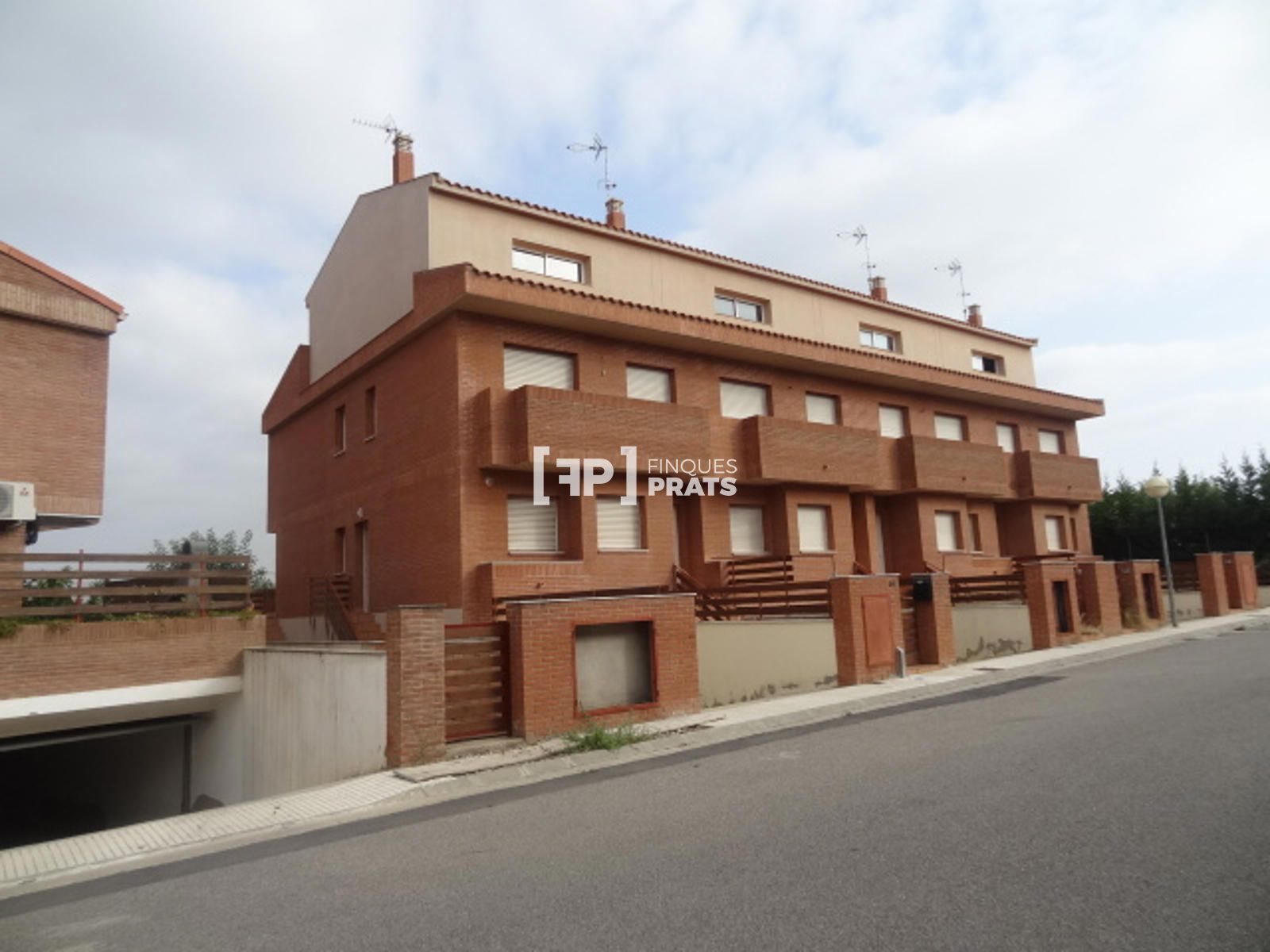 Exterior view of Building for sale in Benavent de Segrià