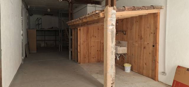 Local comercial en Venta en Calle Real en Barriada Militar 2 de Mayo - Capiscol