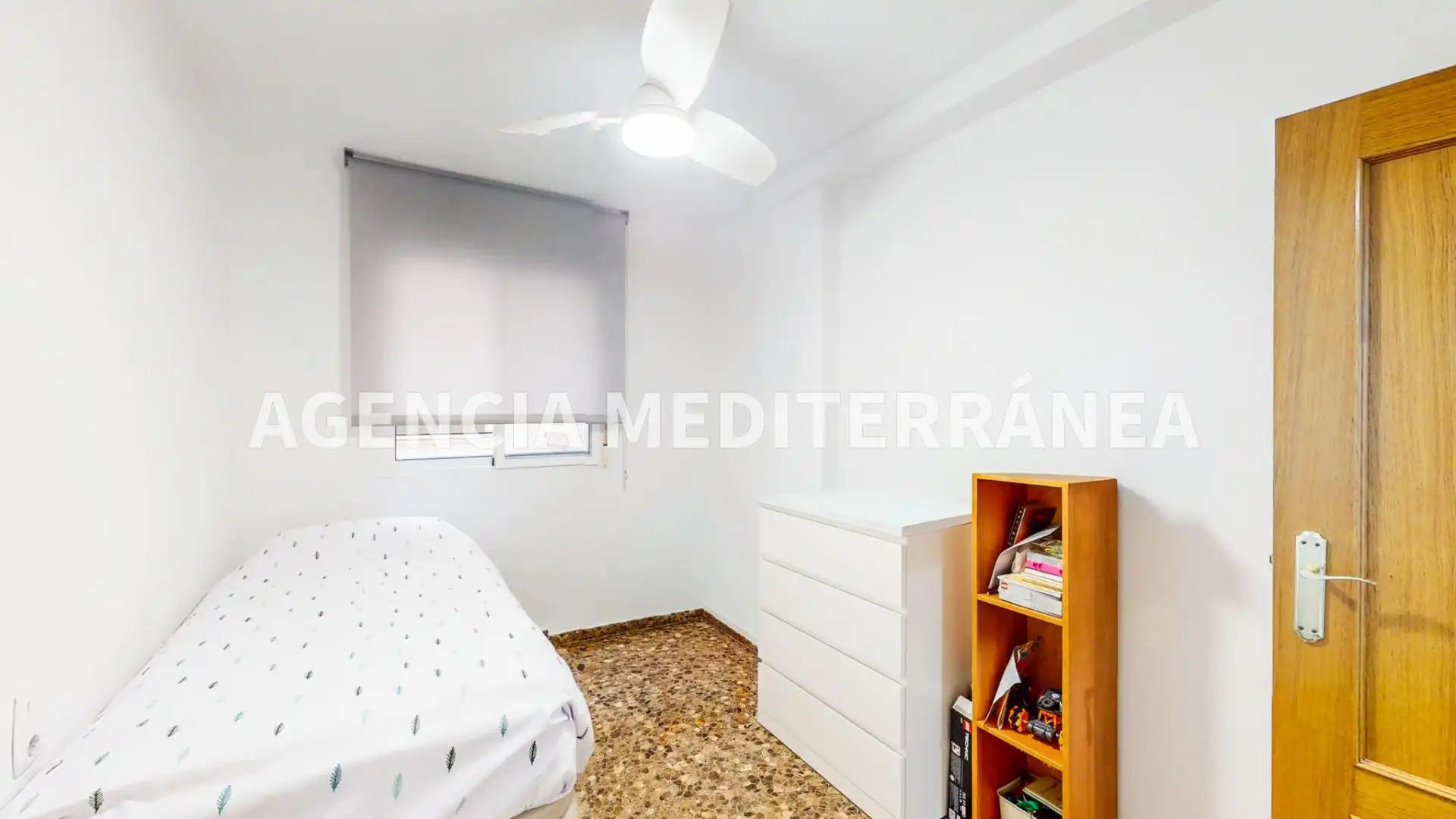 Habitación de Piso en venta en Valencia con Aire acondicionado, Trastero y Balcón