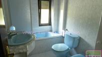 Bathroom of Flat for sale in Oviedo 