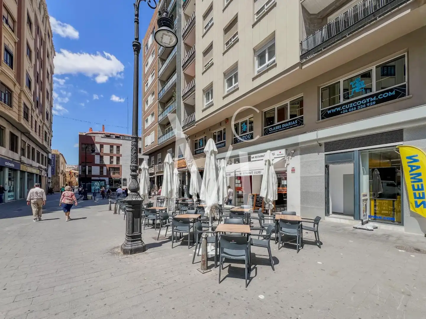 Vista exterior de Local de alquiler en Valencia