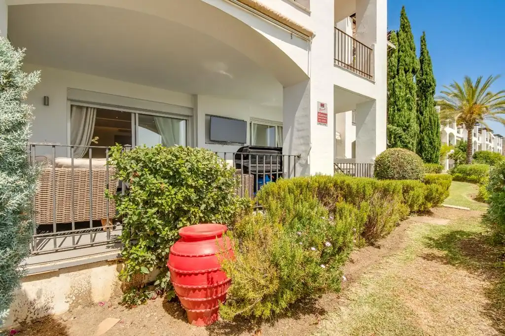 Jardín de Planta baja de alquiler en Benahavís con Aire acondicionado, Terraza y Amueblado
