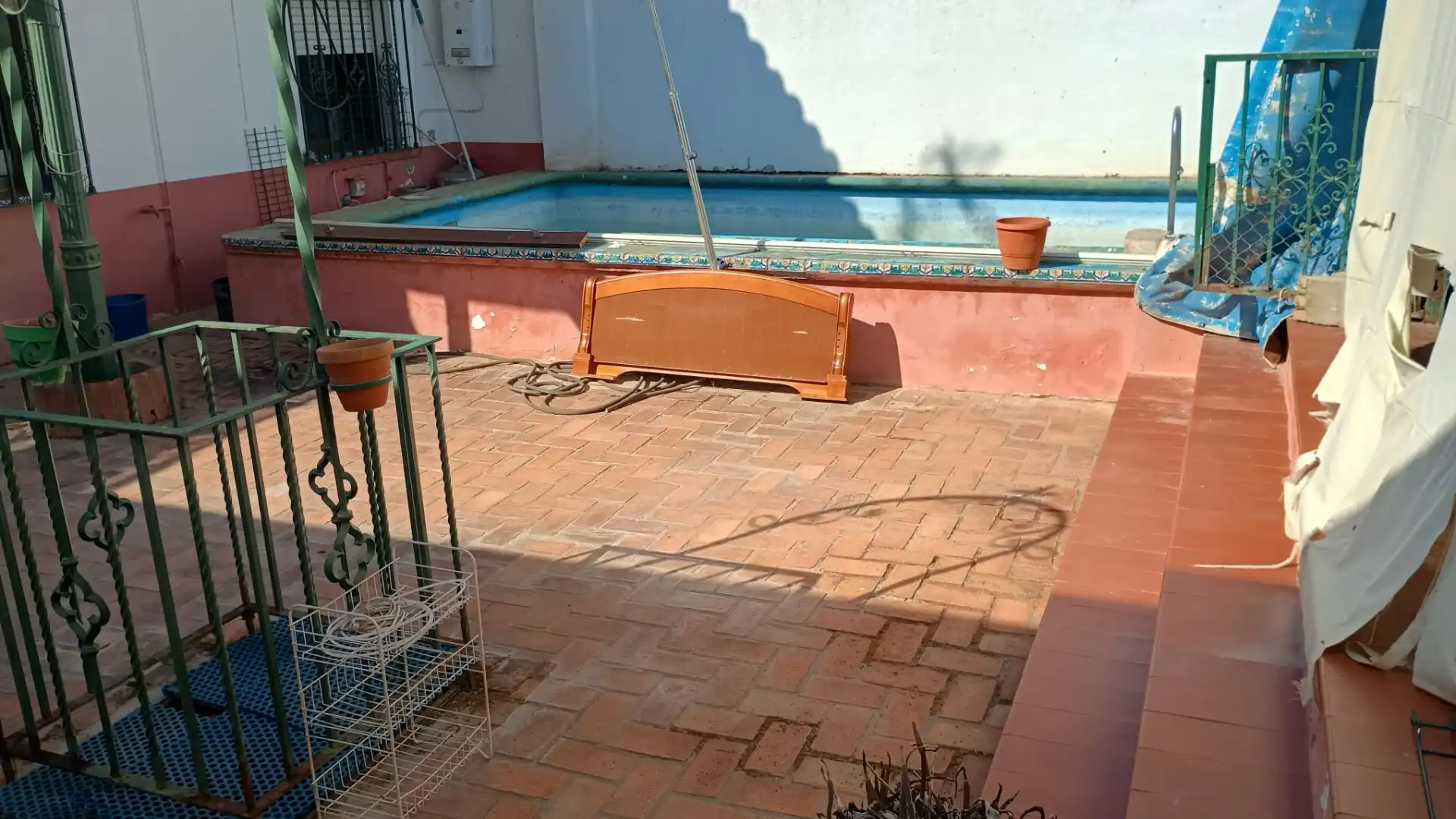 Piscina de Casa adosada en venta en Villanueva del Ariscal con Aire acondicionado, Piscina y Horno