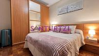 Bedroom of Flat for sale in Santurtzi 