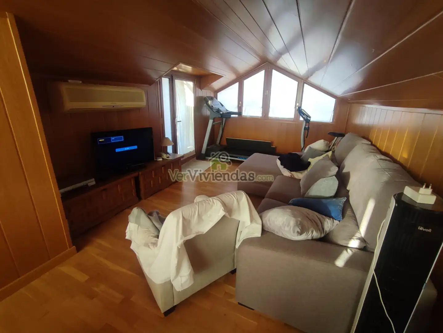 Sala d'estar de Casa o xalet en venda en Abrera amb Aire condicionat, Calefacció i Jardí privat