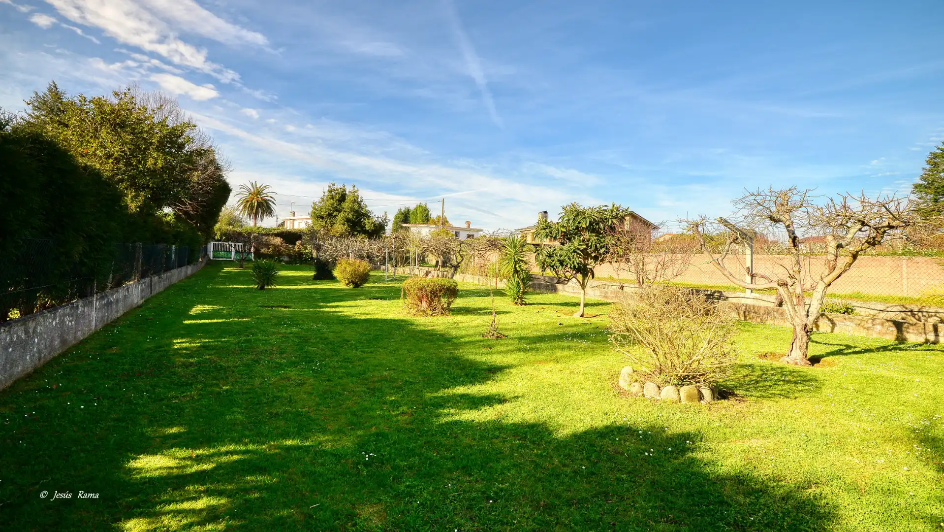 Jardí de Casa o xalet en venda en Oleiros amb Jardí privat, Traster i Moblat
