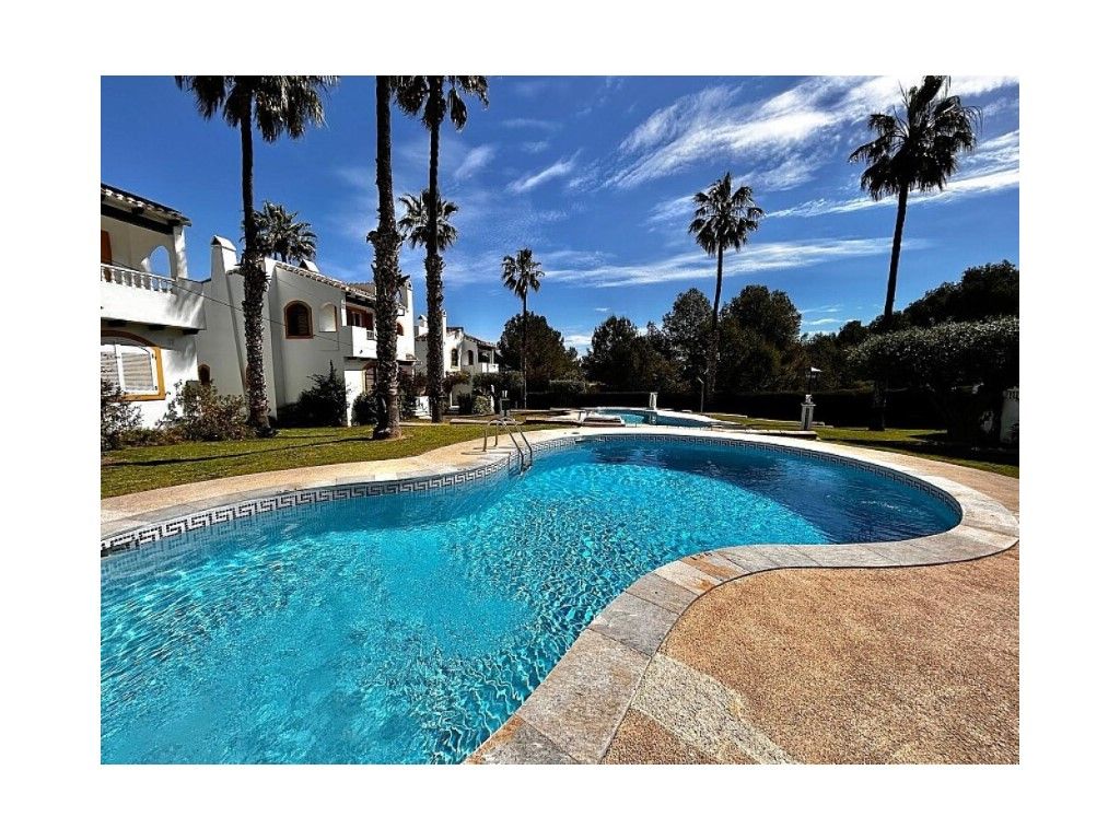 Piscina de Casa o chalet en venta en Orihuela con Aire acondicionado, Amueblado y Lavadora