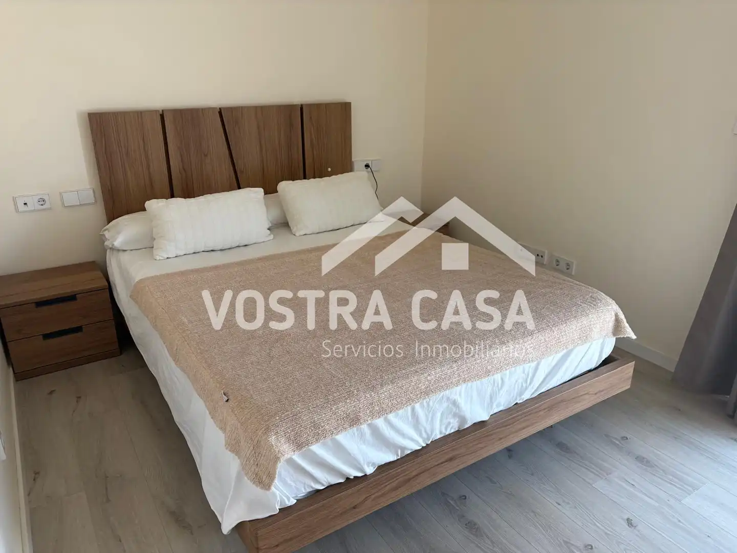 Bedroom of Attic for sale in Mislata  with Air Conditioner and Alarm