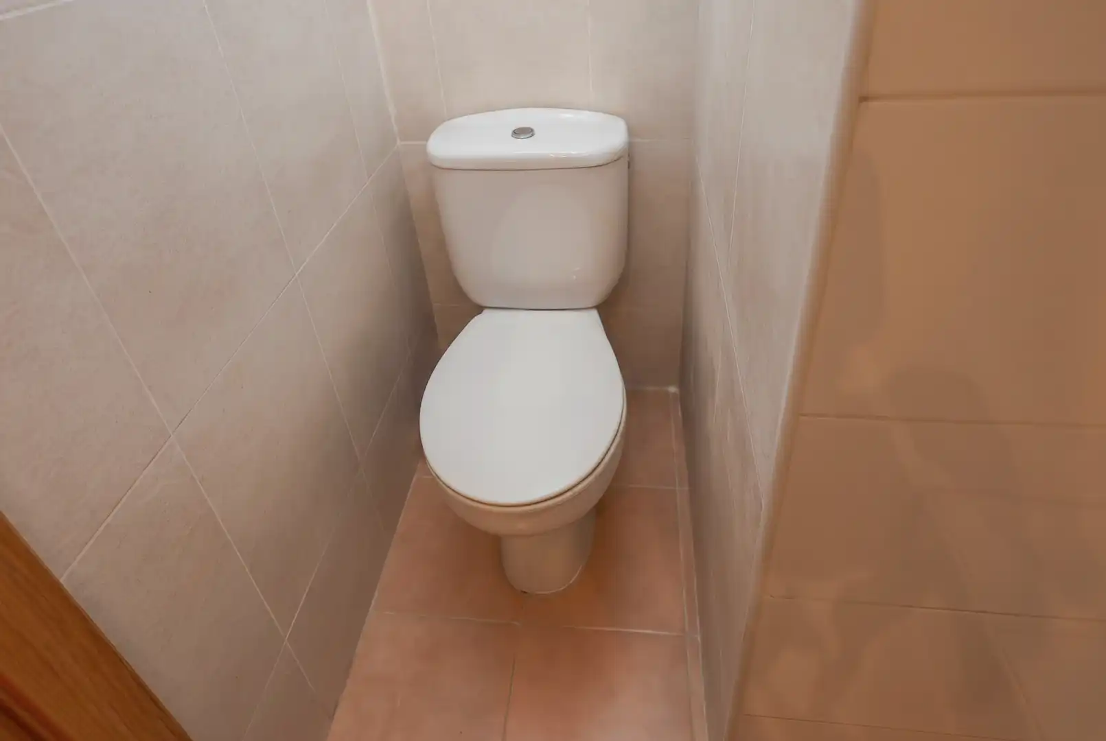 Bathroom of Flat for sale in Barcelona
