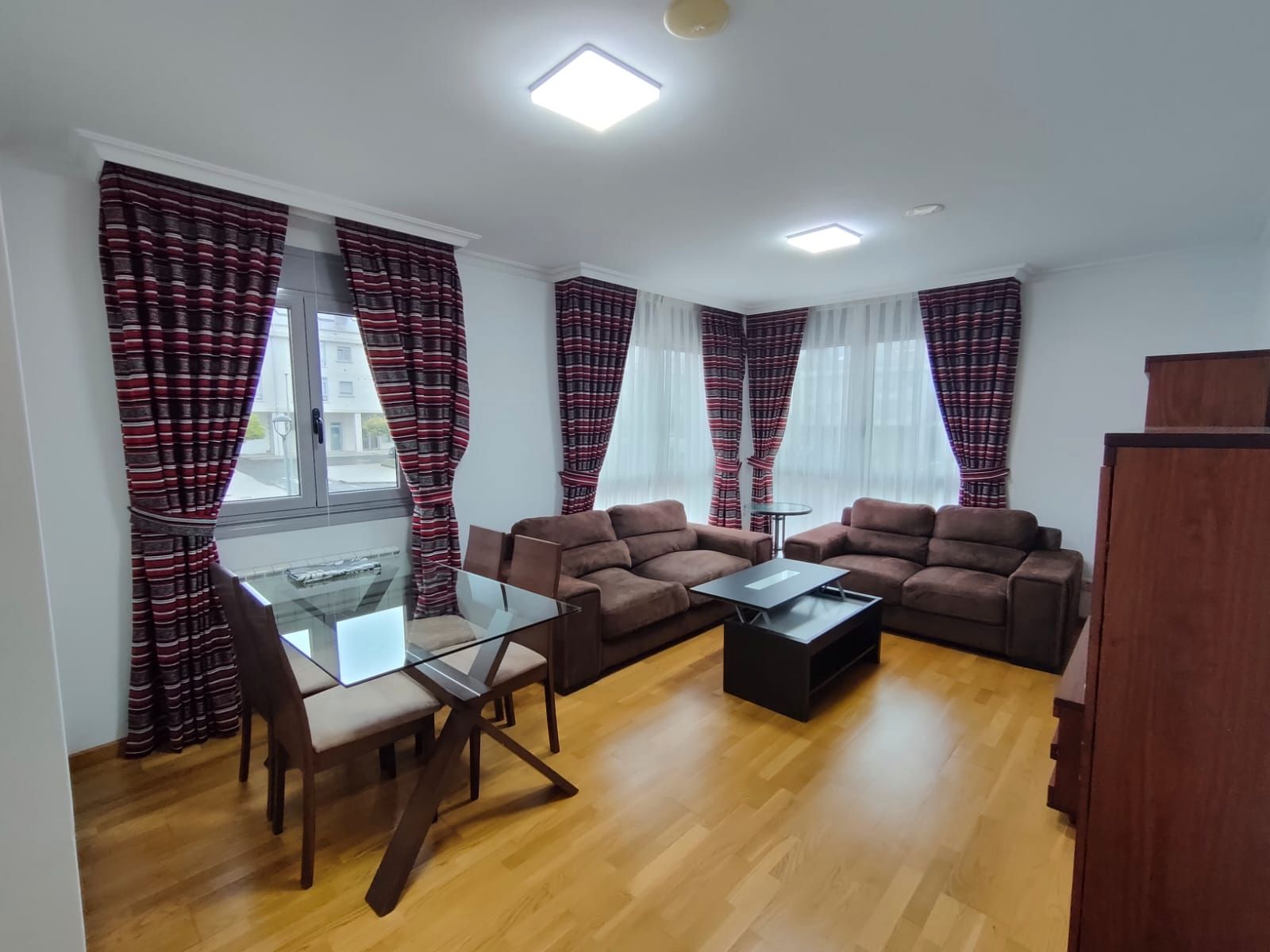 Sala de estar de Piso de alquiler en O Pino  con Calefacción y Amueblado