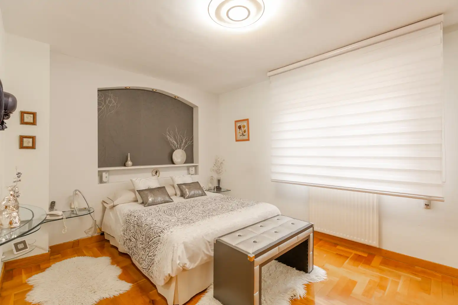 Habitación de Casa adosada en venta en Barañáin / Barañain con Calefacción, Jardín privado y Parquet