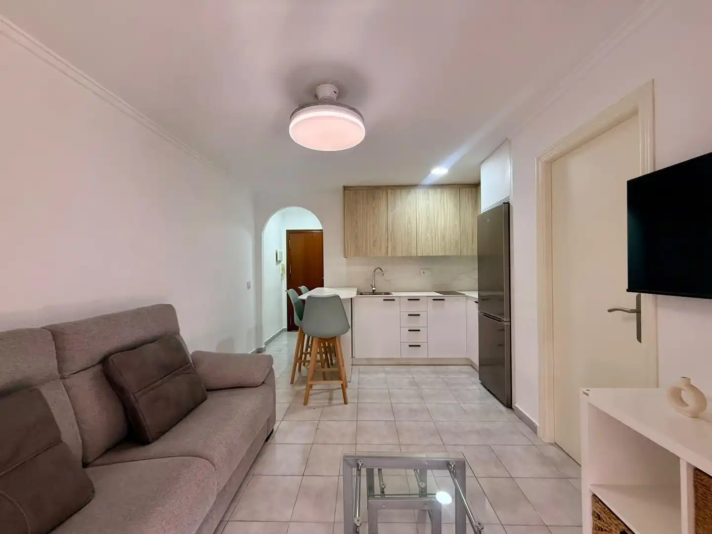 Apartamento con ascensor en venta en RAMON GALLUD 223, imagen 2