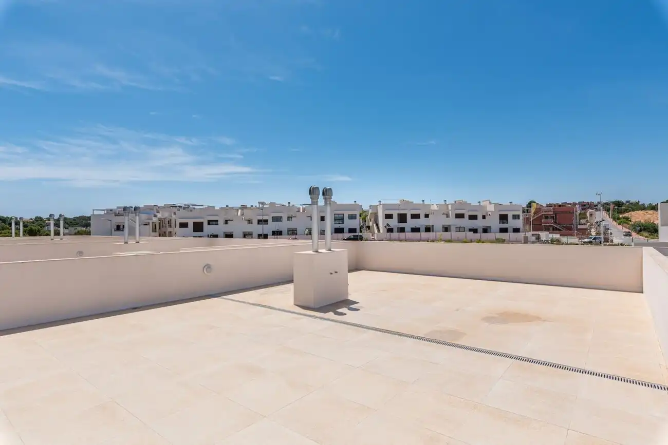 Ático con terraza en venta en Los Balcones - Los Altos, imagen 25