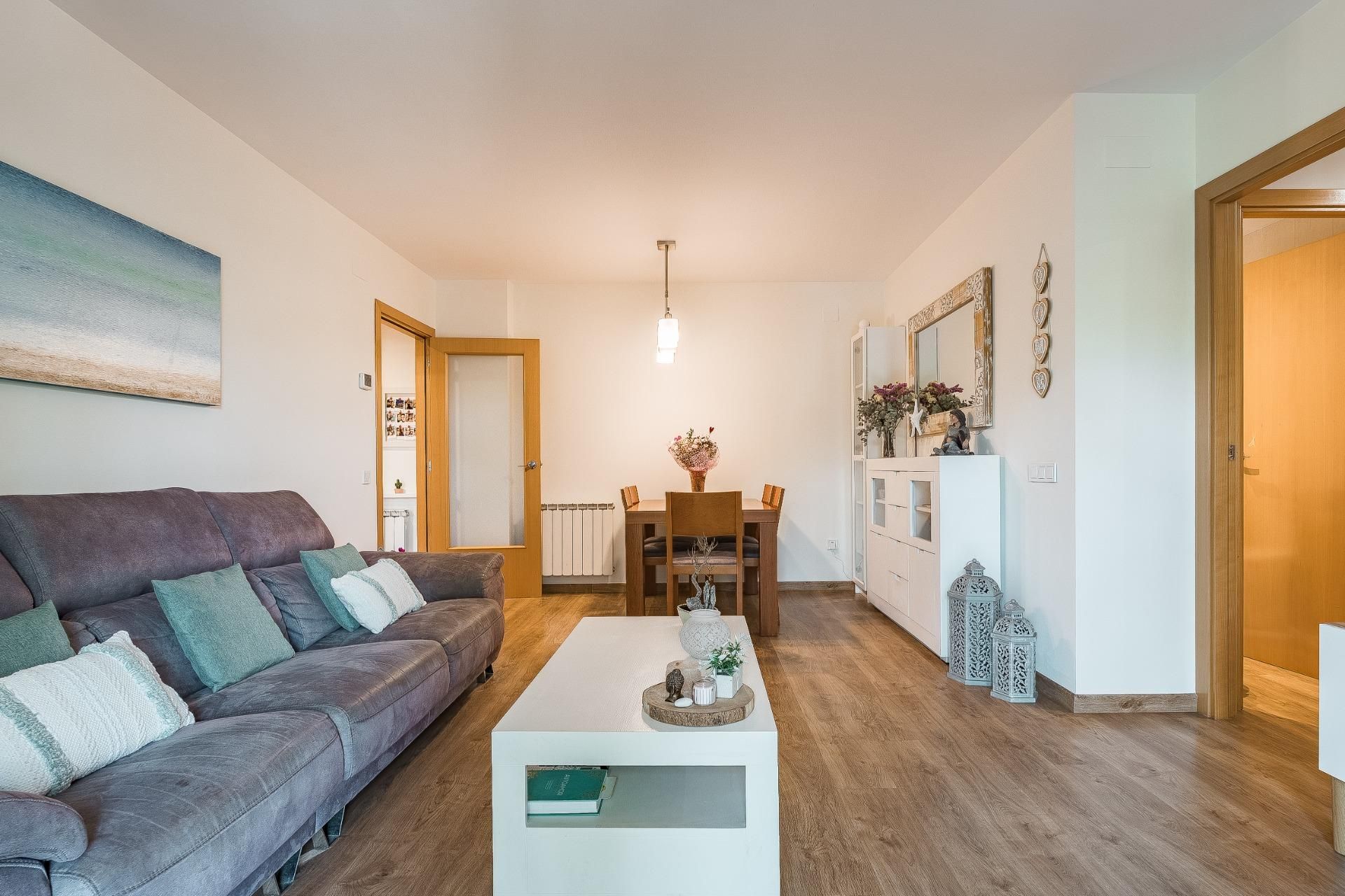 Living room of Flat for sale in Terrassa  with Air Conditioner, Heating and Balcony