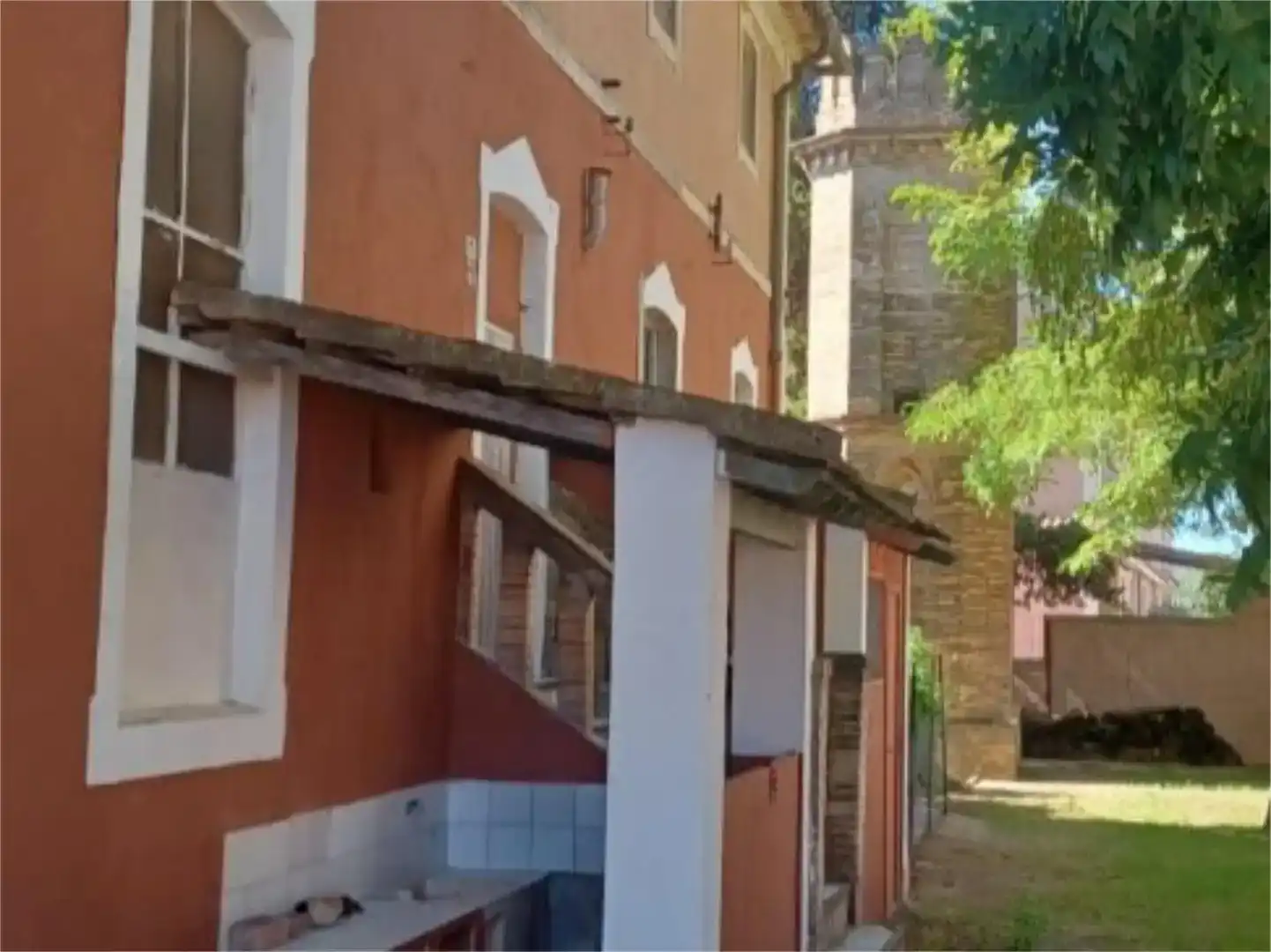 Vista exterior de Pis en venda en Bocairent amb Jardí privat, Traster i Moblat