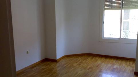 Foto 2 de Pis en venda a El Camp de l'Arpa del Clot, Barcelona