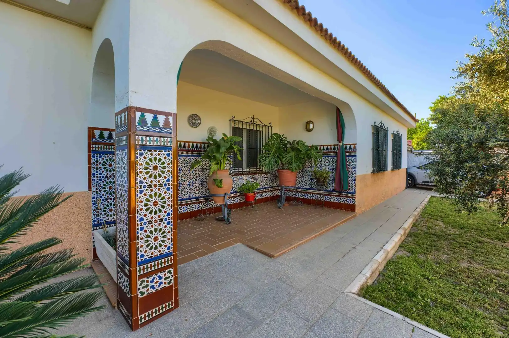 Exterior view of Houses for sale in Palomares del Río  with Air Conditioner, Heating and Private garden