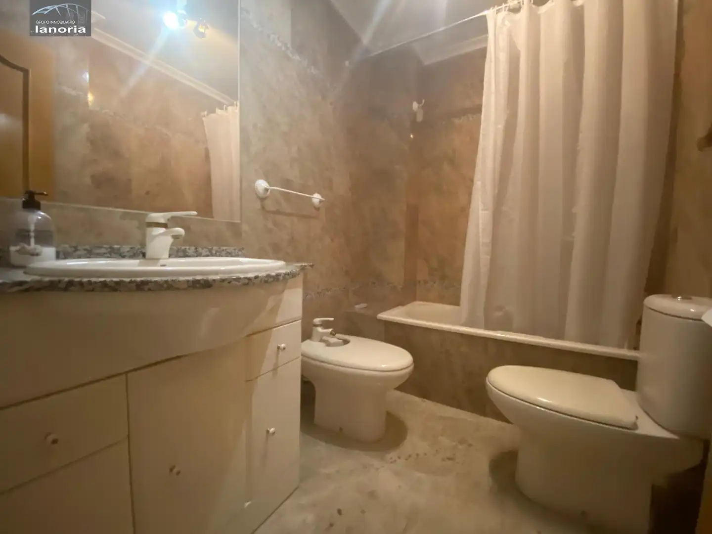 Bathroom of Flat for rent in Albacete  with Heating and Furnished